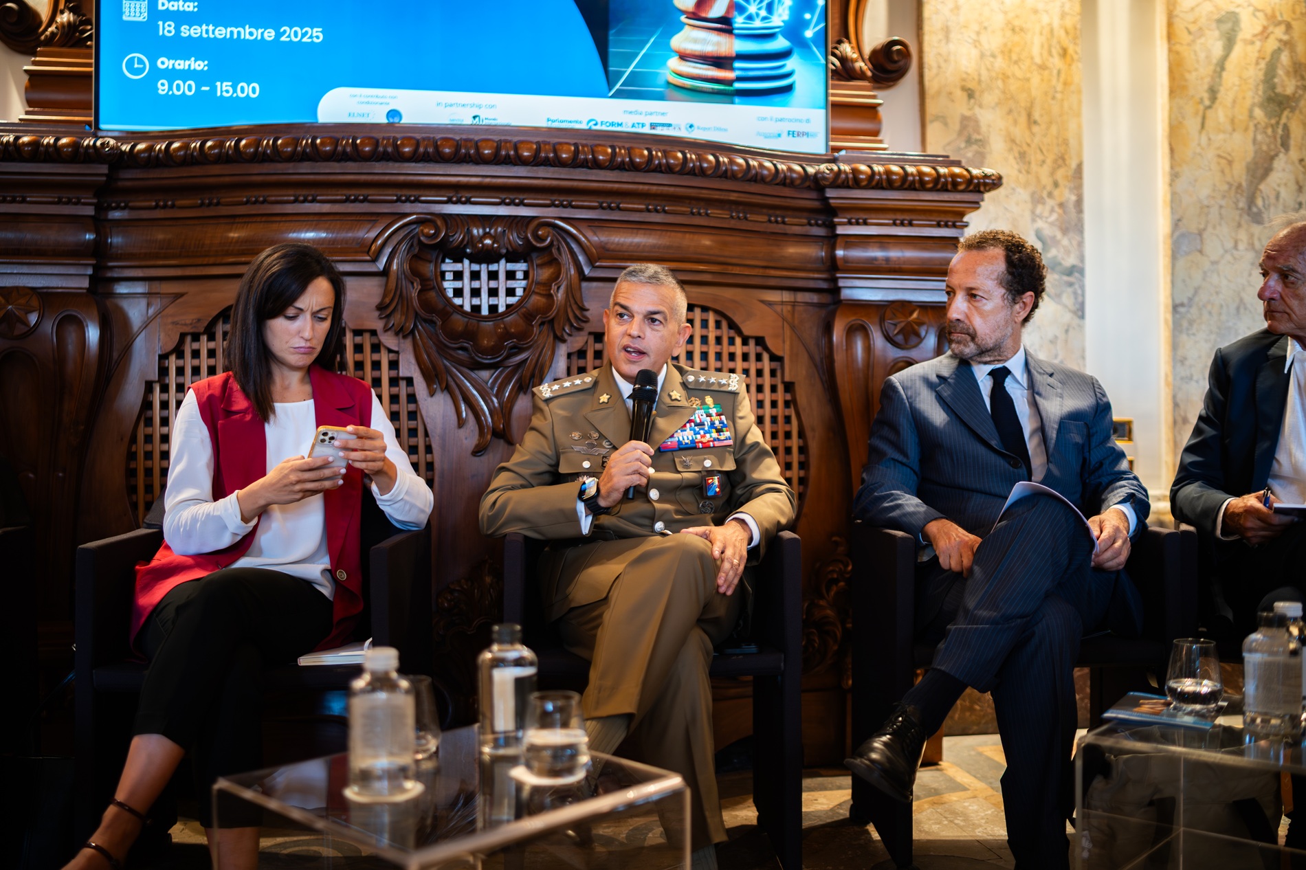 Schermo con collegamento video